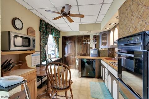 84 E Van Ness Ave, Rutherford, NJ 07070 photo 8