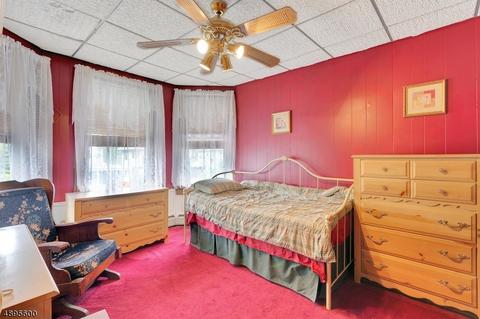 84 E Van Ness Ave, Rutherford, NJ 07070 photo 13