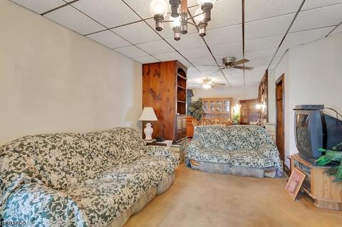 84 E Van Ness Ave, Rutherford, NJ 07070 photo 4
