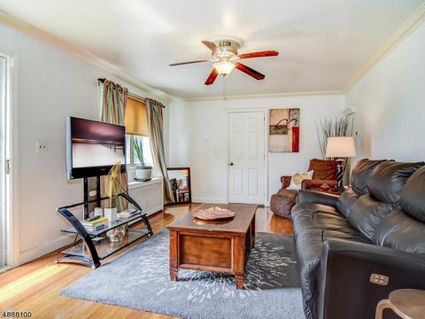 31 Van Ness Pl, Wayne, NJ 07470 photo 2