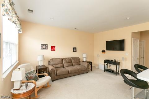 49 Saxton Dr, Hackettstown, NJ 07840 photo 14