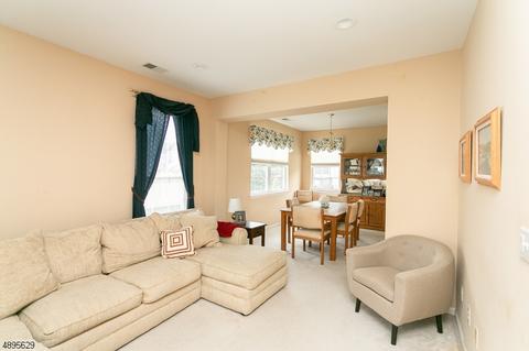 49 Saxton Dr, Hackettstown, NJ 07840 photo 5