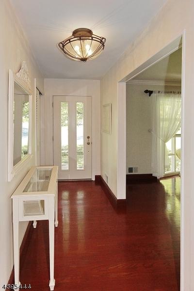 82 Stoneridge Rd, Summit, NJ 07901 photo 3