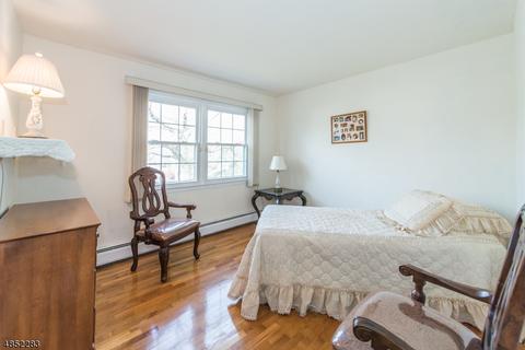 16 Lillian Ct, Wayne, NJ 07470 photo 17