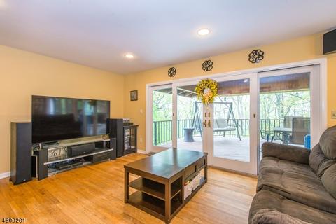 323 Daniel St, Dover, NJ 07801 photo 2