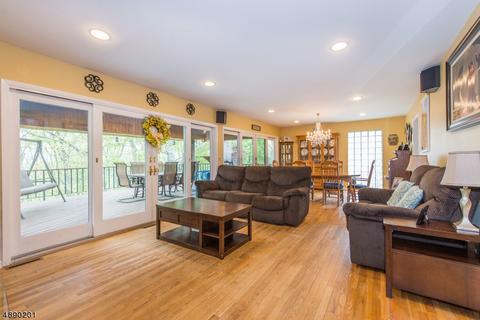 323 Daniel St, Dover, NJ 07801 photo 3
