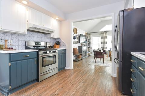 5 Roberta Ln, Waldwick, NJ 07463 photo 9
