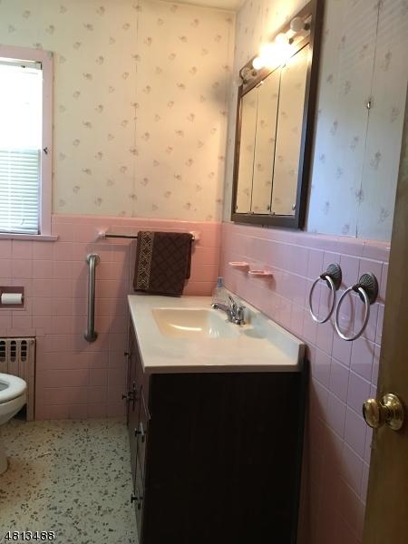 227 W Maple Ave, Bound Brook, NJ 08805 photo 14
