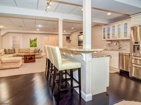 10 Christopher Ct, Montclair, NJ 07042 photo 21
