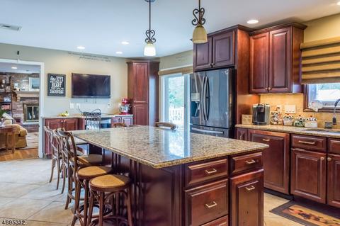 121 Gow Rd, Wayne, NJ 07470 photo 5