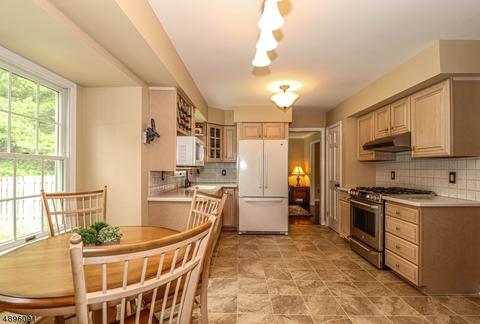 16 River Bend Rd, Clinton, NJ 08809 photo 11