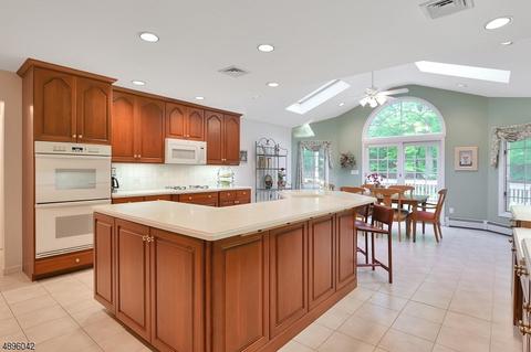 34 Darlington Dr, Wayne, NJ 07470 photo 8