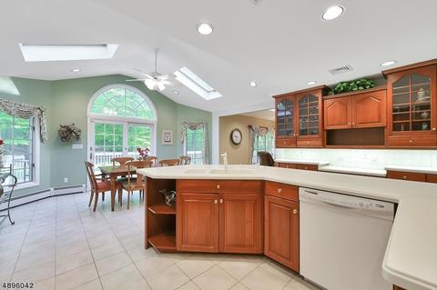 34 Darlington Dr, Wayne, NJ 07470 photo 10