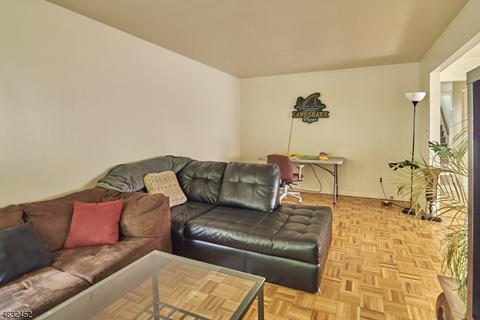 41 Clinton Ave, Springfield, NJ 07081 photo 3