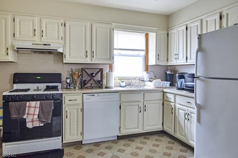 41 Clinton Ave, Springfield, NJ 07081 photo 5