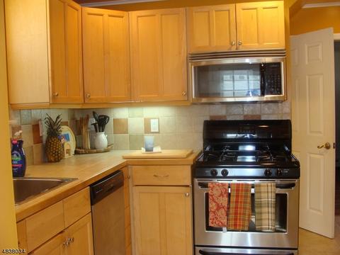 159 Delacy Ave, North Plainfield, NJ 07060 photo 4