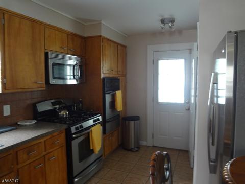 1584 Wainwright St, Hillside, NJ 07205 photo 6