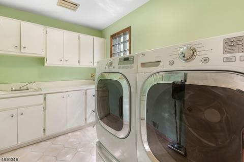 29 Springhill Rd, Randolph, NJ 07869 photo 17