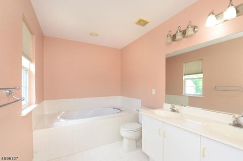 11 Micheline Ct, Wayne, NJ 07470 photo 16