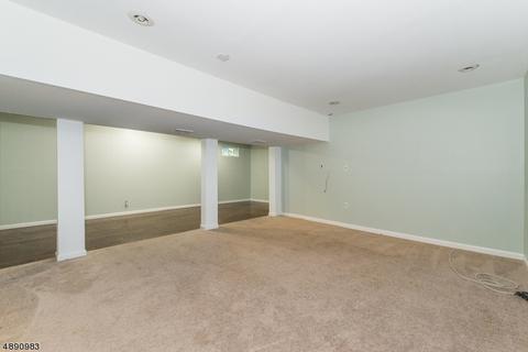 2 Bowfell Ct, Wayne, NJ 07470 photo 23