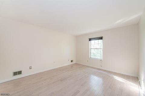 2 Bowfell Ct, Wayne, NJ 07470 photo 19