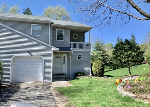 2 Bowfell Ct, Wayne, NJ 07470 photo 1