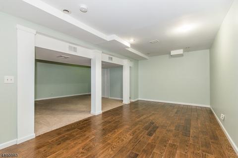 2 Bowfell Ct, Wayne, NJ 07470 photo 22