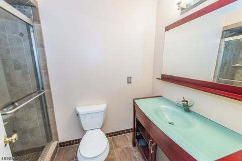 2 Bowfell Ct, Wayne, NJ 07470 photo 18