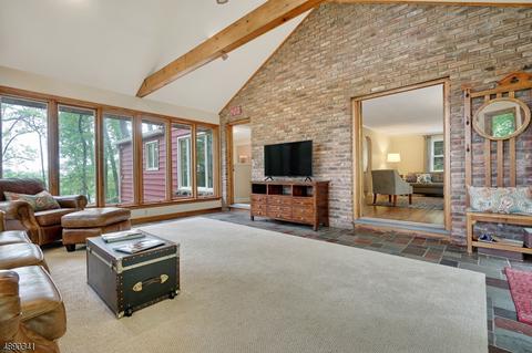 379 Summit Rd, Mountainside, NJ 07092 photo 4