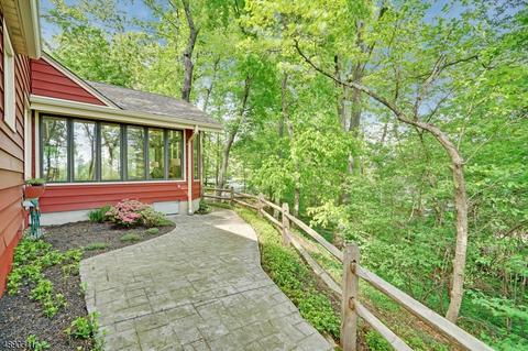 379 Summit Rd, Mountainside, NJ 07092 photo 23