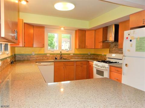 102 Wimbledon Sq, Hackettstown, NJ 07840 photo 4