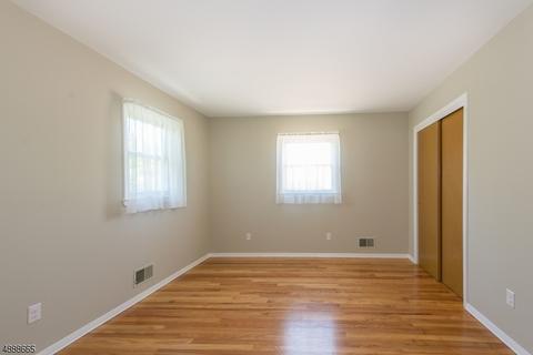 9 Larkspur Rd, Wayne, NJ 07470 photo 10