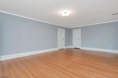 101 Undercliff Rd, Montclair, NJ 07042 photo 17