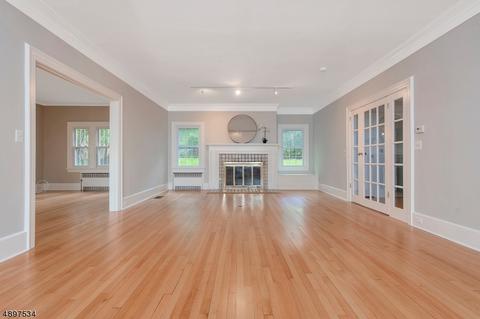 101 Undercliff Rd, Montclair, NJ 07042 photo 5