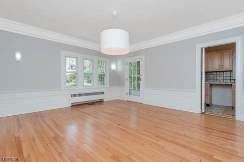 101 Undercliff Rd, Montclair, NJ 07042 photo 11