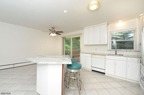 124 Claremont Ter, Wayne, NJ 07470 photo 5