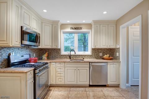 21 Henshaw Ave, Springfield, NJ 07081 photo 9