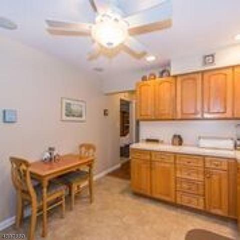 27 Lyon Rd, Waldwick, NJ 07463 photo 9