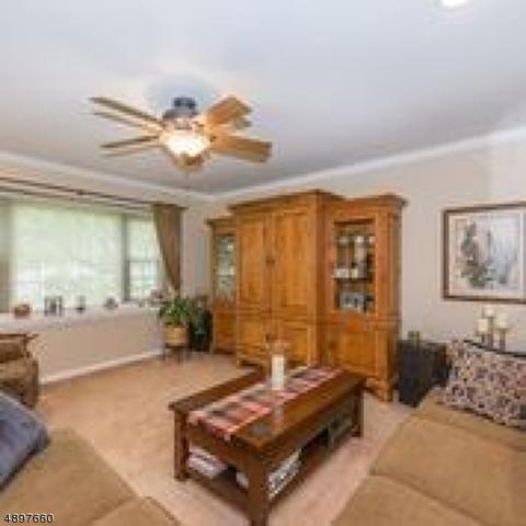 27 Lyon Rd, Waldwick, NJ 07463 photo 4