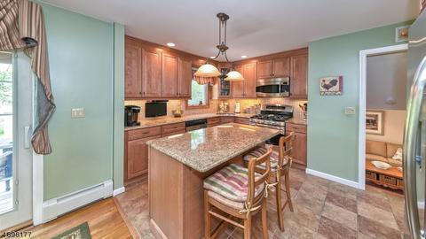 11 Stanford Pl, Wayne, NJ 07470 photo 8