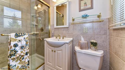 11 Stanford Pl, Wayne, NJ 07470 photo 16