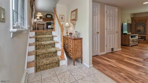11 Stanford Pl, Wayne, NJ 07470 photo 3