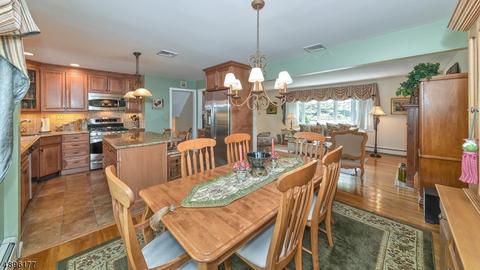 11 Stanford Pl, Wayne, NJ 07470 photo 7