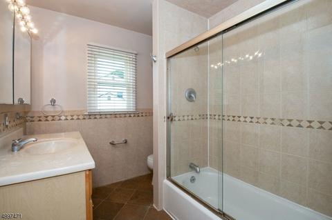 79 Anderson Dr, Wayne, NJ 07470 photo 22