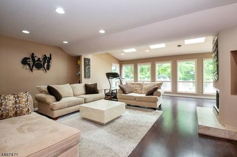 79 Anderson Dr, Wayne, NJ 07470 photo 2