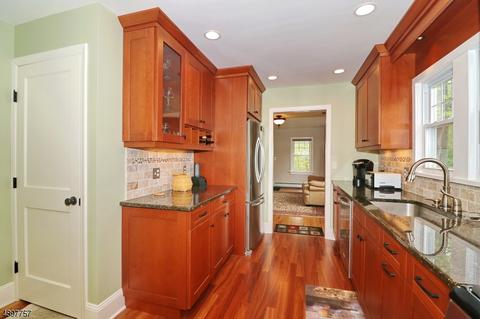 75 E Lewis St, Basking Ridge, NJ 07920 photo 6