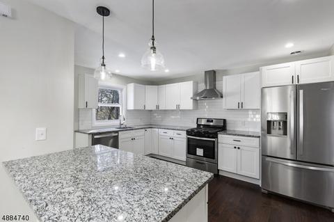 24 Kievit Rd, Wayne, NJ 07470 photo 4