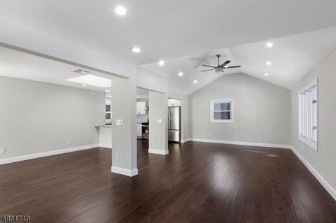 24 Kievit Rd, Wayne, NJ 07470 photo 9