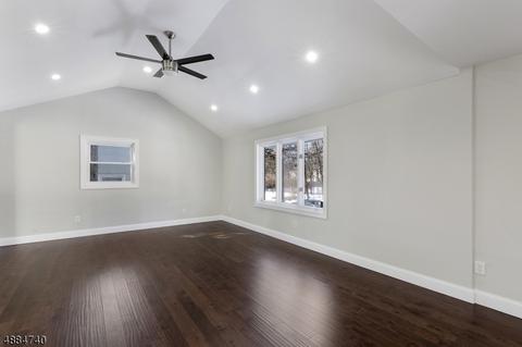 24 Kievit Rd, Wayne, NJ 07470 photo 11