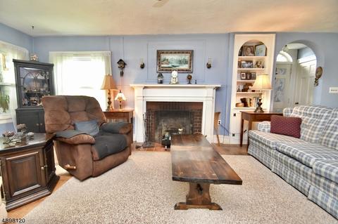 3 Spring Ln, Stanhope, NJ 07874 photo 4